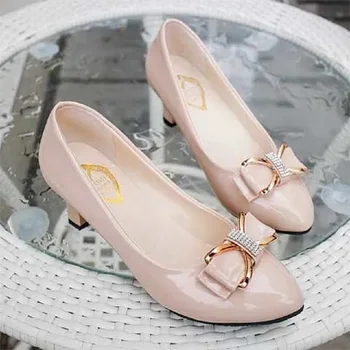 Женские Классические высококачественные Весенне-летние туфли с розовым галстуком-бабочкой на квадратном каблуке для офисных леди, классические туфли-лодочки Sapatos Femininas C102