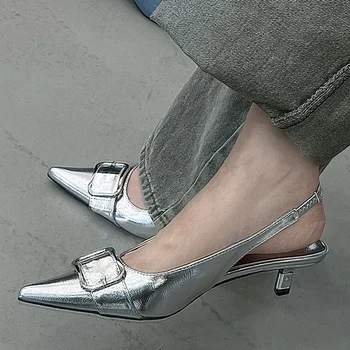Модные металлические новинки для женщин, босоножки на низком каблуке, женские босоножки с пряжкой, женские туфли на каблуках с острым носком