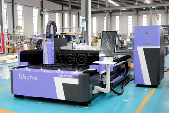 AccTek Цена по прейскуранту завода изготовителя Cnc Metal Fiber Laser Cutting Machine 1530 с Серводвигателем Японии Yaskawa 850w